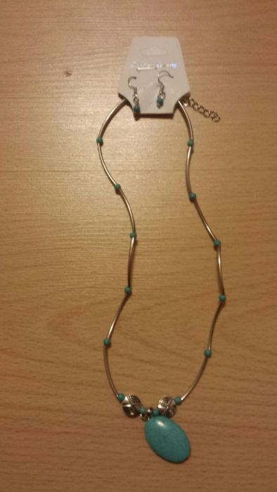 Vand colier cu cercei gablont