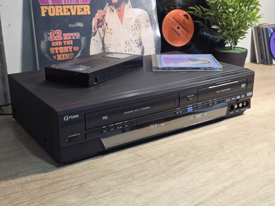 Video player combo FUNAI dvd vhs, dual recorder,  w4a-a4180db