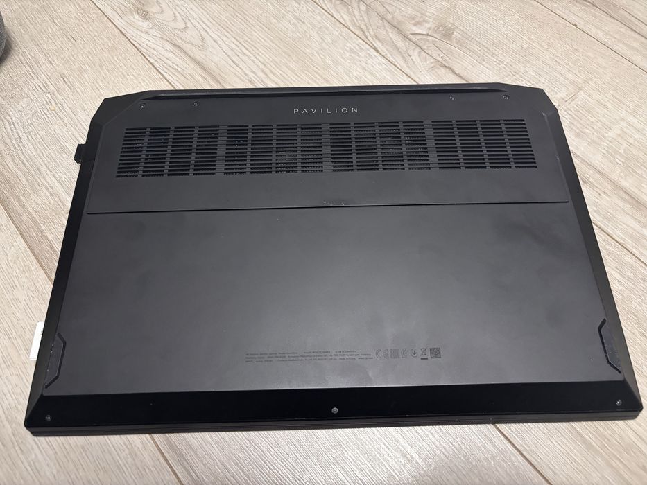Laptop HP Pavilion Gaming 15-ec0001nq – Ryzen 5, 16GB RAM, 3GB Video