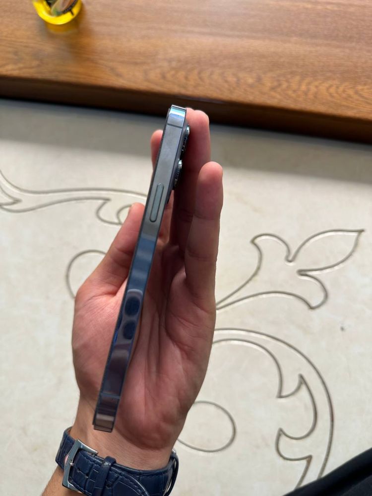 Iphone 13 pro blue