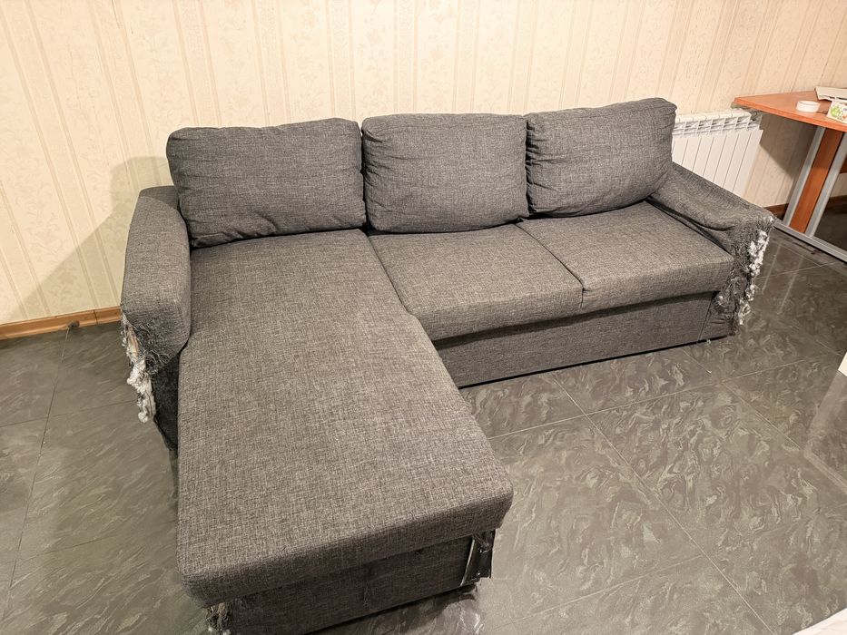 Диван с функция за сън - подарявам