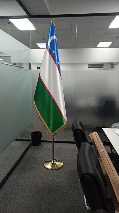 Bayroq Samarqand. Hashamatli bayroqlar