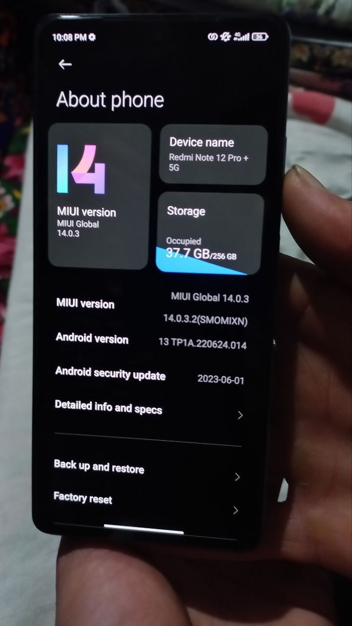 Redmi note 12 pro 5 G bor
Xotira 8+8/256 gb
Xolat ideal
2 sim 1 sim im