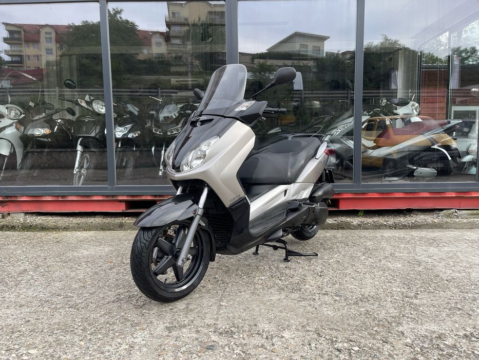 Scuter Yamaha X-Max 125 cc Inmatriculat