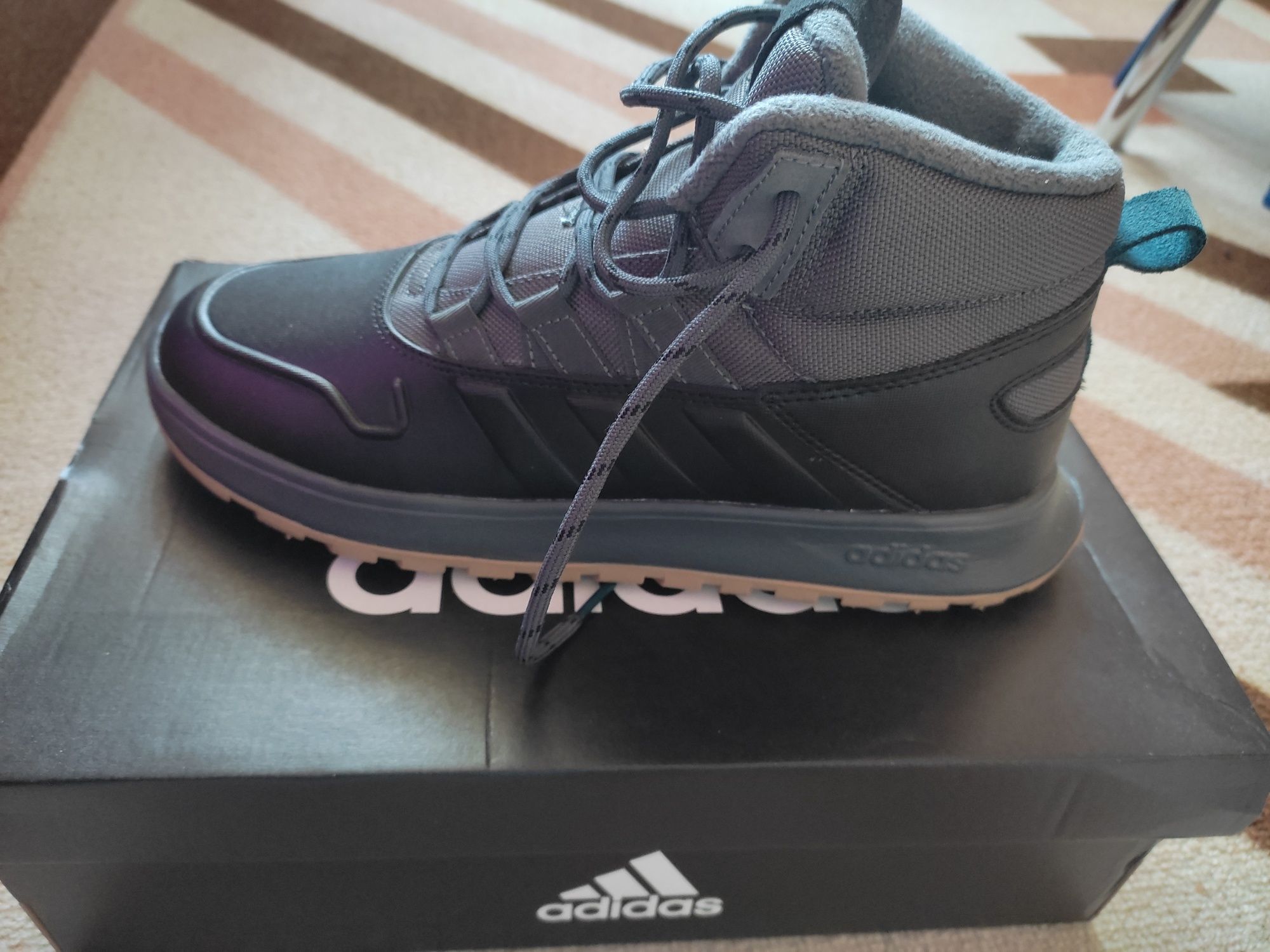 Зимни обувки  Adidas