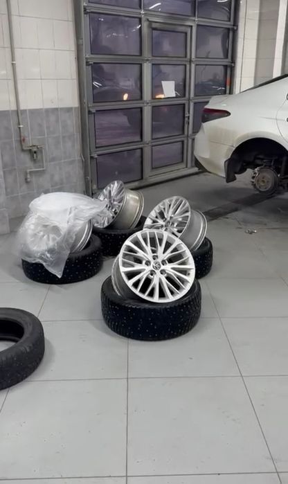 5 дисков R18 оригинал TOYOTA