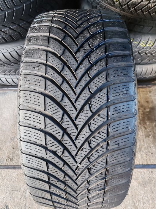 1 anvelopa 235 45 17