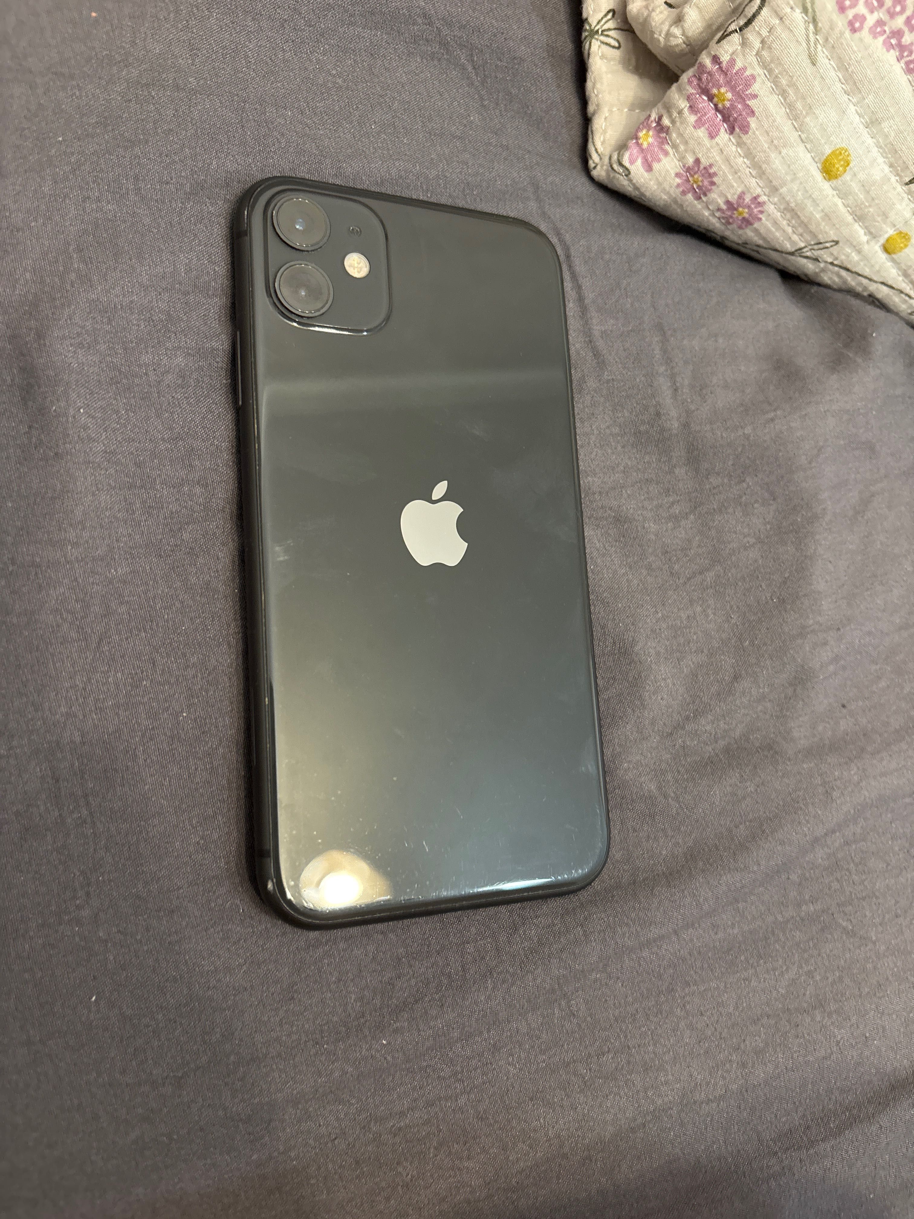 iPhone 11 128гб с коробкой