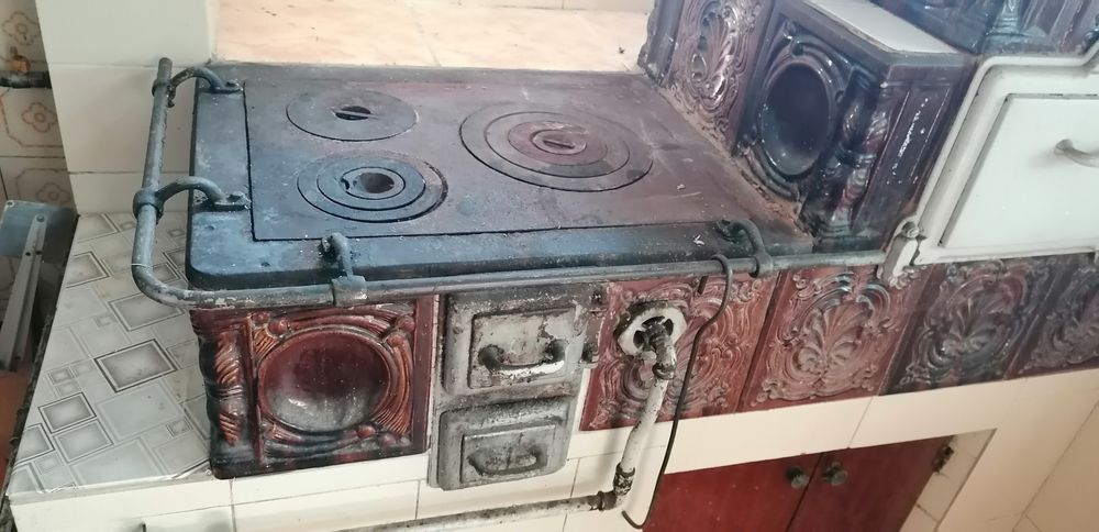 Soba teracota cu plită si cuptor