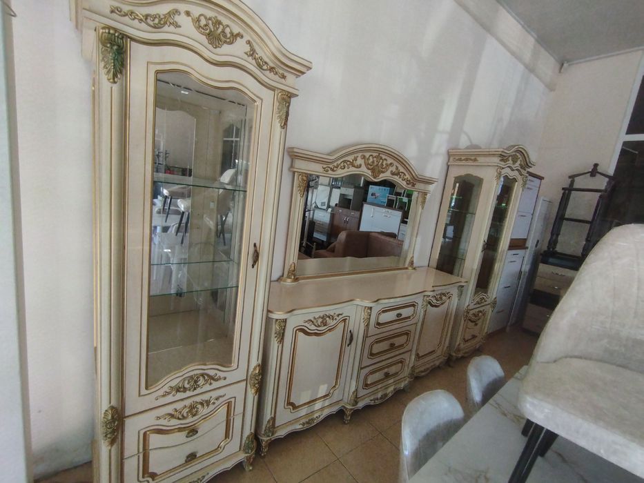 Пинал камод камплект качественой из ЛМДФ размер обшый 365 см красивый