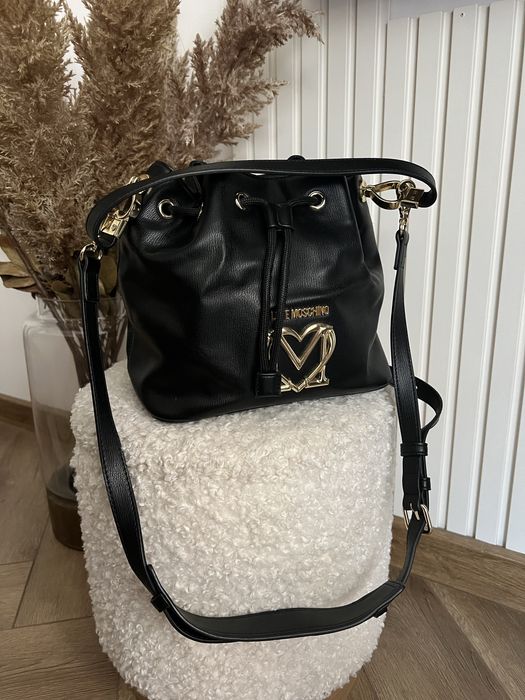 Дамска чанта тип торба на Moschino