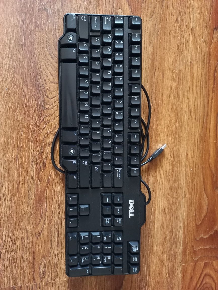 Dell клавиатура в отличном состоянии