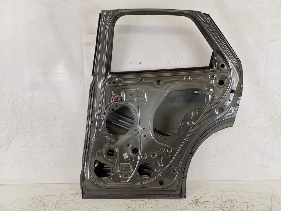 Дясна задна врата Мазда СХ-30 / Mazda CX-30 [