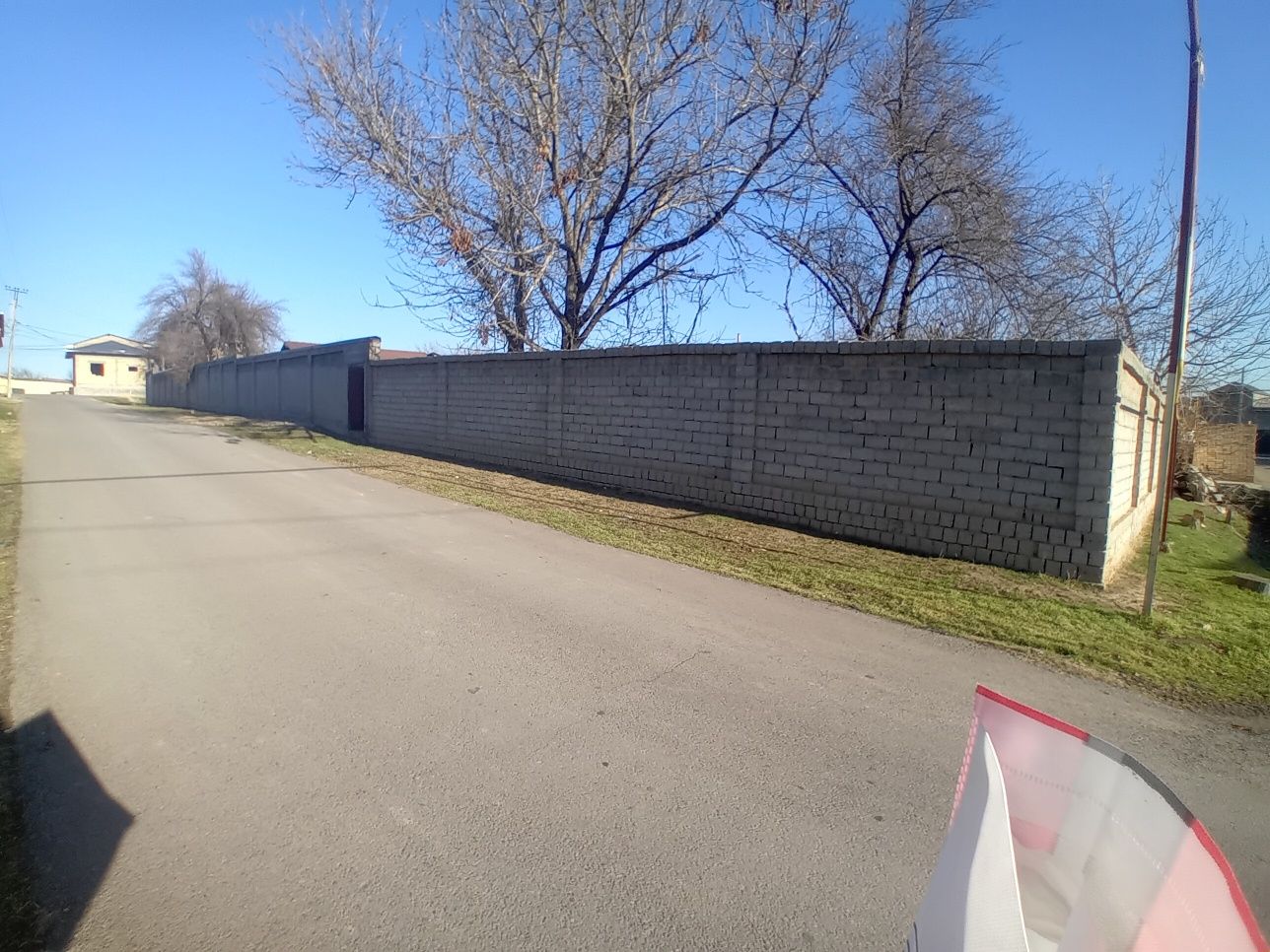 Toshkent tumani uzumzorda yer sotiladi fasat 40*25 ichkarisiga