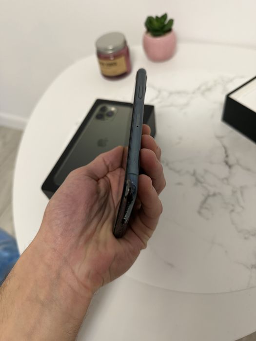 Vând iphone 11 pro !