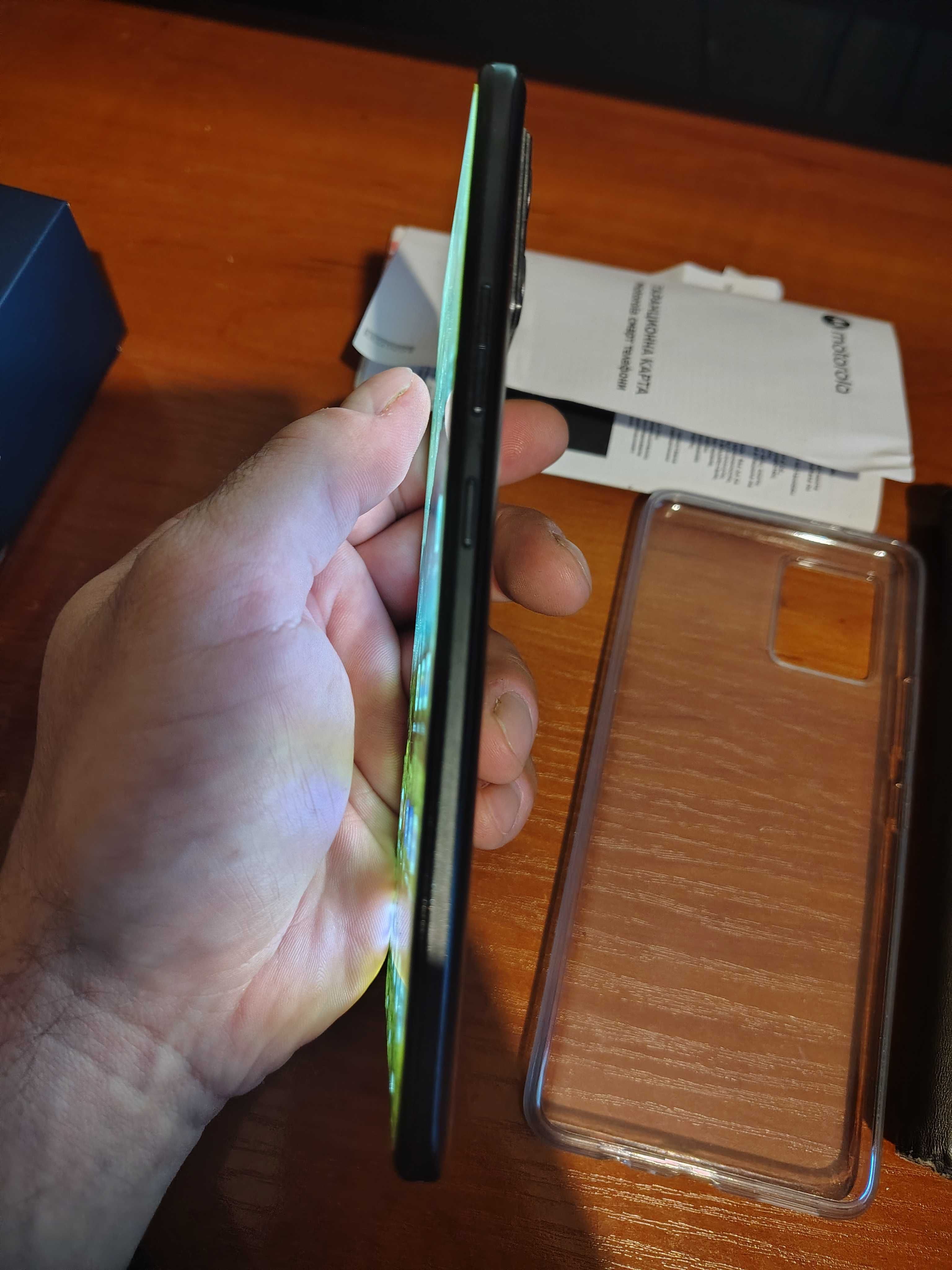 MOTOROLA G72, 128GB, RAM 8 GB, 108+8+2 MP с Гаранция