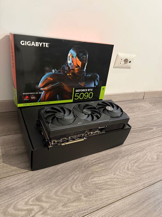 Placa video GIGABYTE GeForce RTX 5090 WINDFORCE