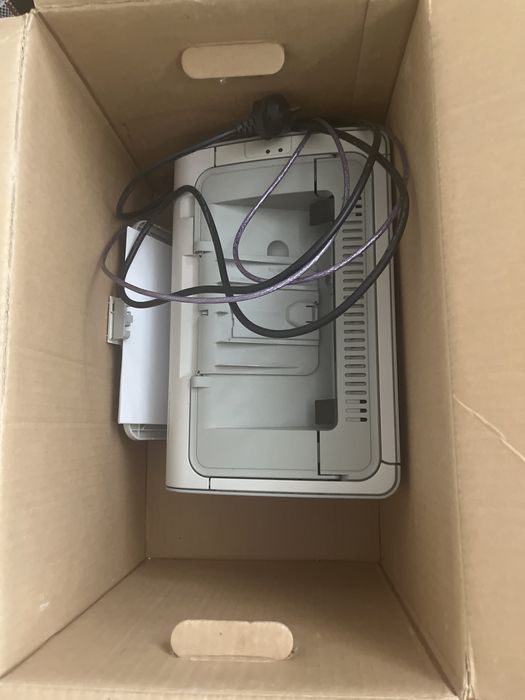 продаю  принтер hp 1018, практически новый, 25 тысячи тенге, торг