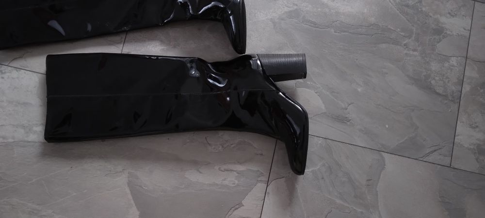 Cizme piele lăcuită 36