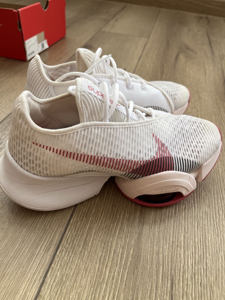 Nike air zoom superrep 36.5