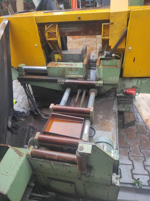 Fierăstrău pentru metal cu bandă Kasto