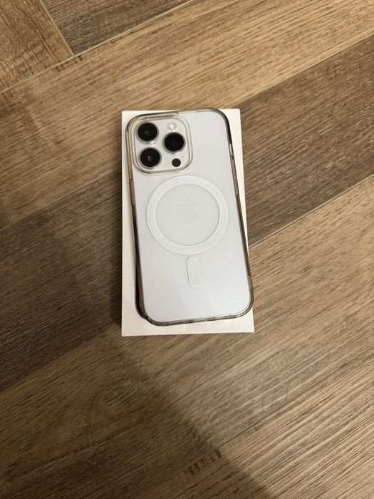 Продам айфон 14 про