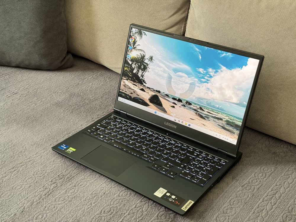 15.6’FHD IPS 165Hz/i7-11800H/RTX 3060 6GB/Lenovo Legion/16GB/512GB SSD