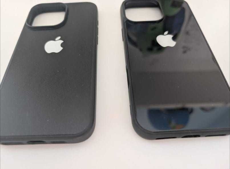 Husa Iphone 16 ProMax si 8 Plus dedicata model unicat.