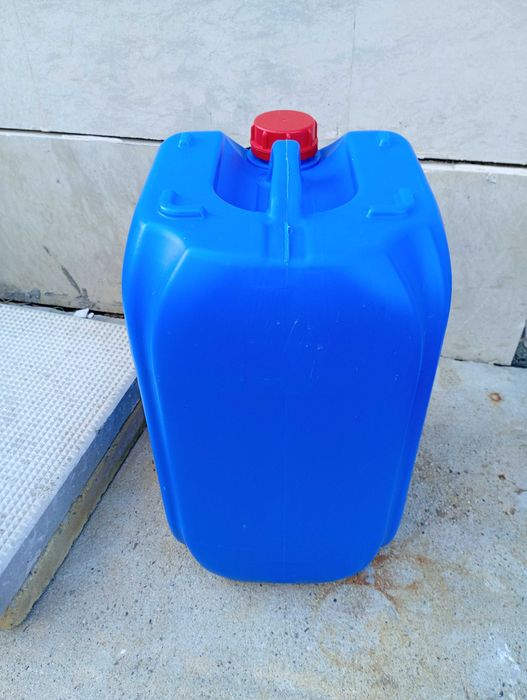 Бидони и туби ..