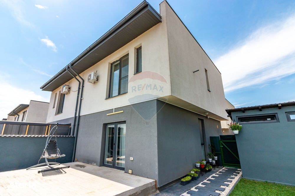 De vanzare Casă / Vilă cu 4 camere  in Tunari