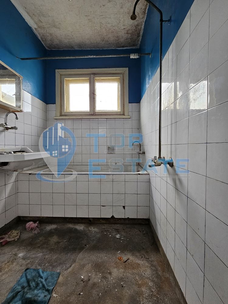 Продава се Четиристаен апартамент в Полски Тръмбеш - 142 кв.м за 293 €/кв.м - Снимка #11