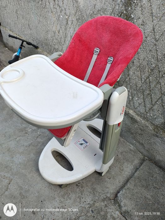 Vând scaun masa bebe