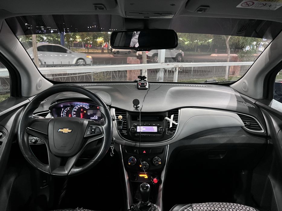 Chevrolet Tracer 1