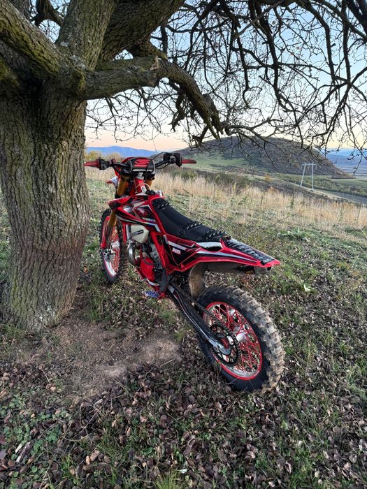 Vând  urgent Beta 300 rr 2018 sau schimb cu mașina