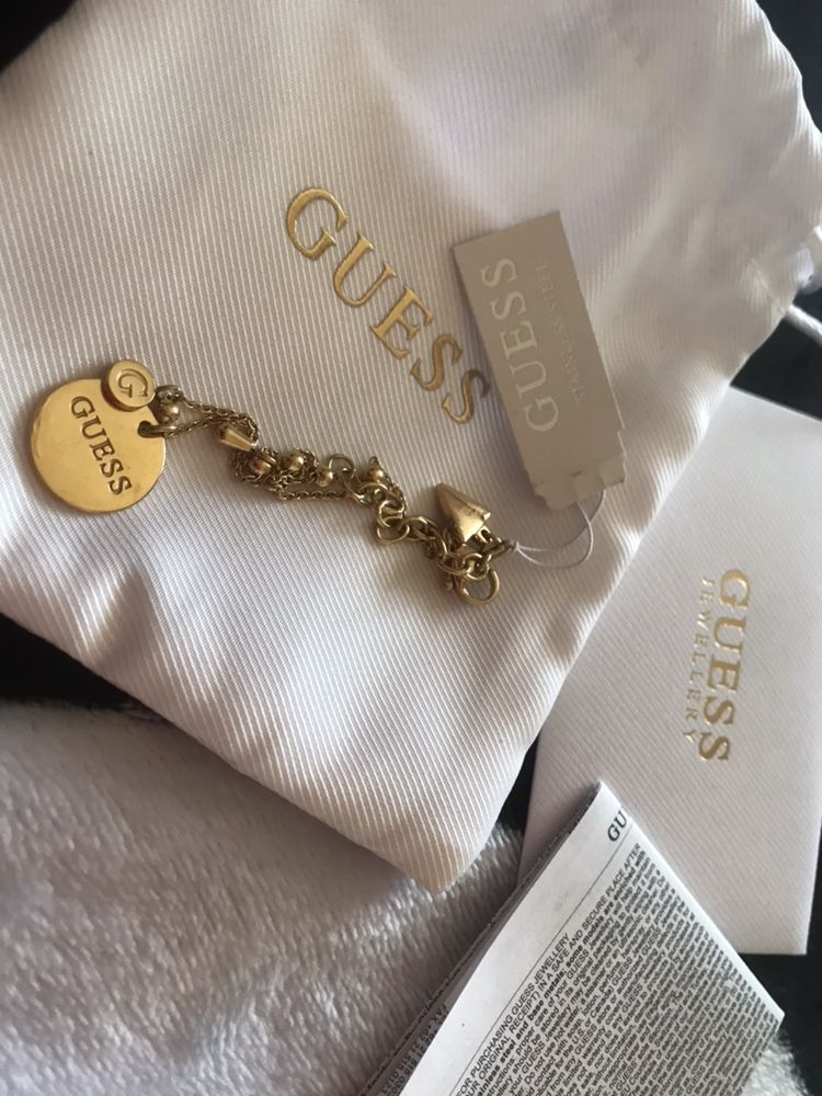 Гривна Guess