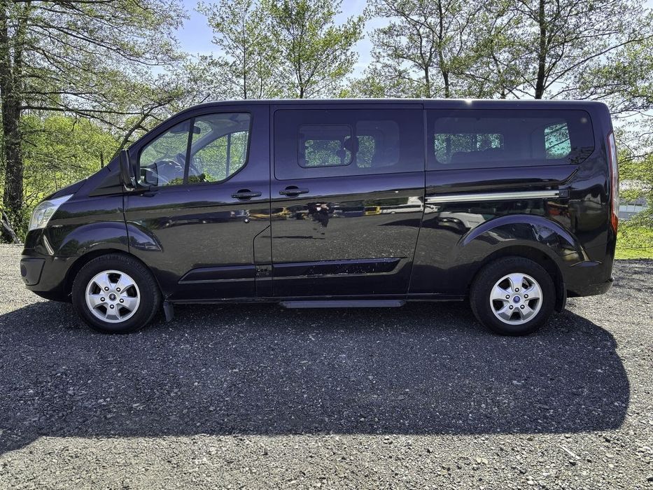 Ford Tourneo Custom 8 locuri TITANIUM