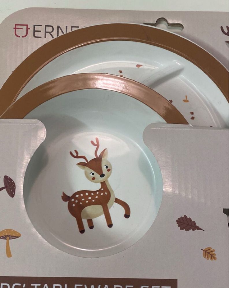 Чисто нов бебешки сервиз за хранене