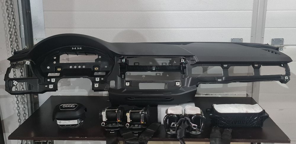 Kit airbag Audi A4 B9 8W A5 F15 8W6 an 2016-2022