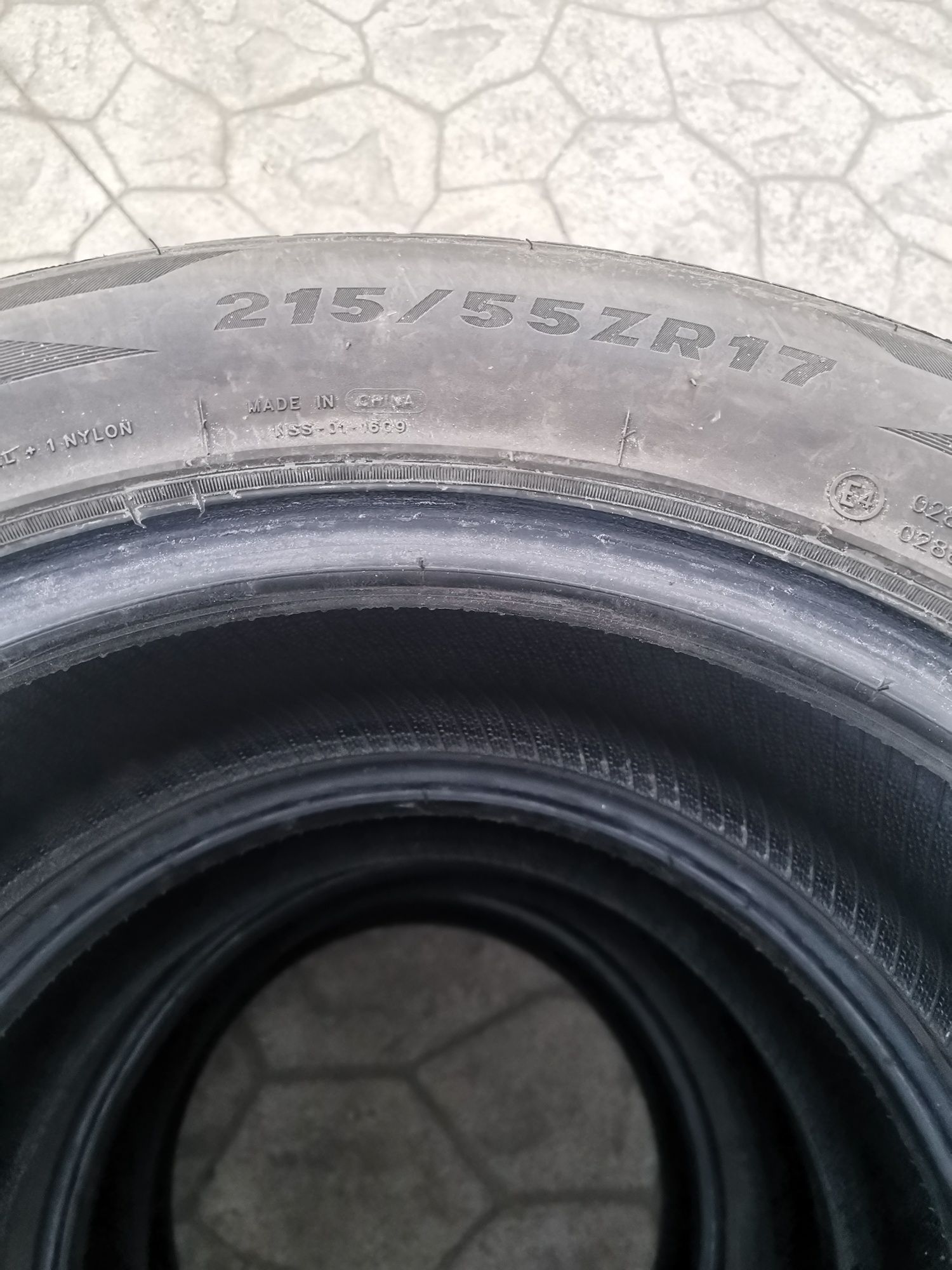 Anvelope vara 215 55 R17