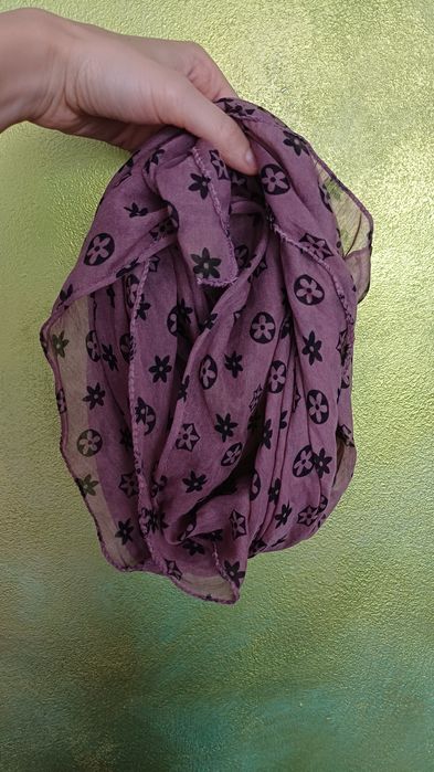 Eșarfă roz închis