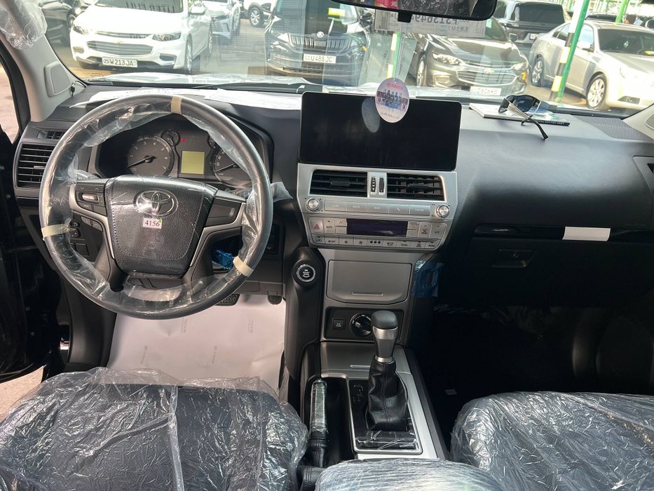 Toyota Land Cruiser 150 Full