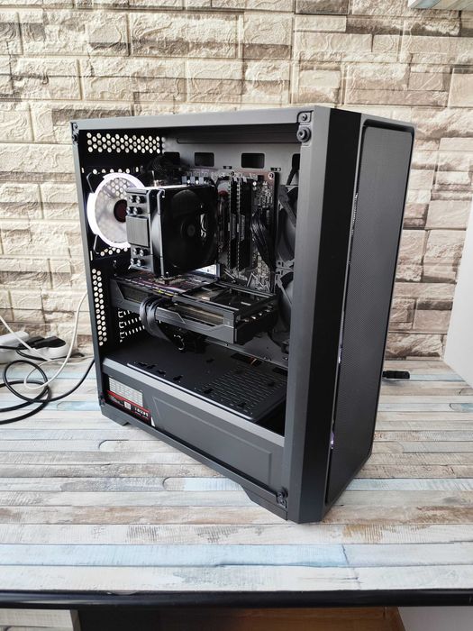 Calculator / PC Gaming / Office– Ryzen 5 3600 + RX Vega 56 8GB + CADOU