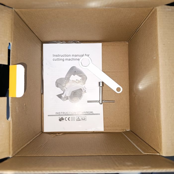 Пчелка DeWalt циркулярная пила