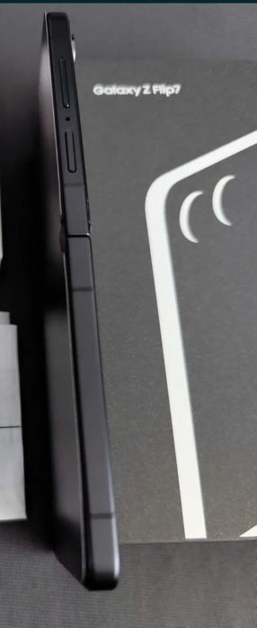 Samsung galaxy zflip 5 -256 MB /8GB  и Samsung  Z flip 7 Fe нов 128GB