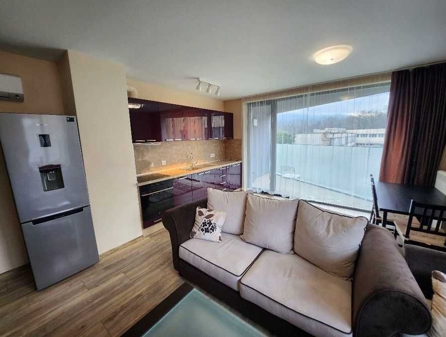 Дава се под наем Тристаен апартамент в София, Изгрев - 85 кв.м за 999 € - Снимка #1