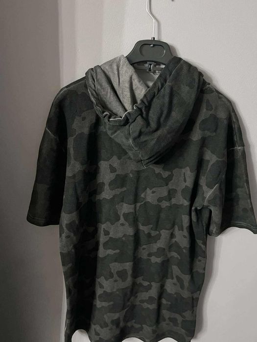 Блуза с къс ръкав