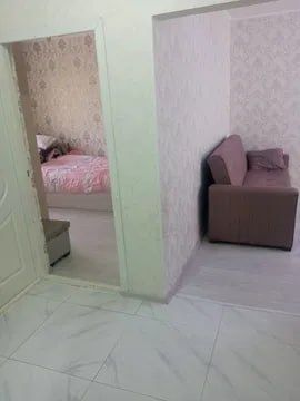 Продаётся квартира Юнусабад18 2 ком 2 этаж 77 серия
