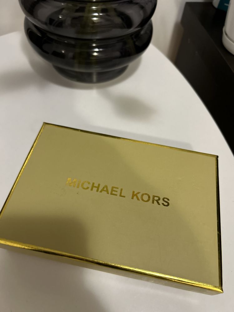 Portofel Michael Kors NOU