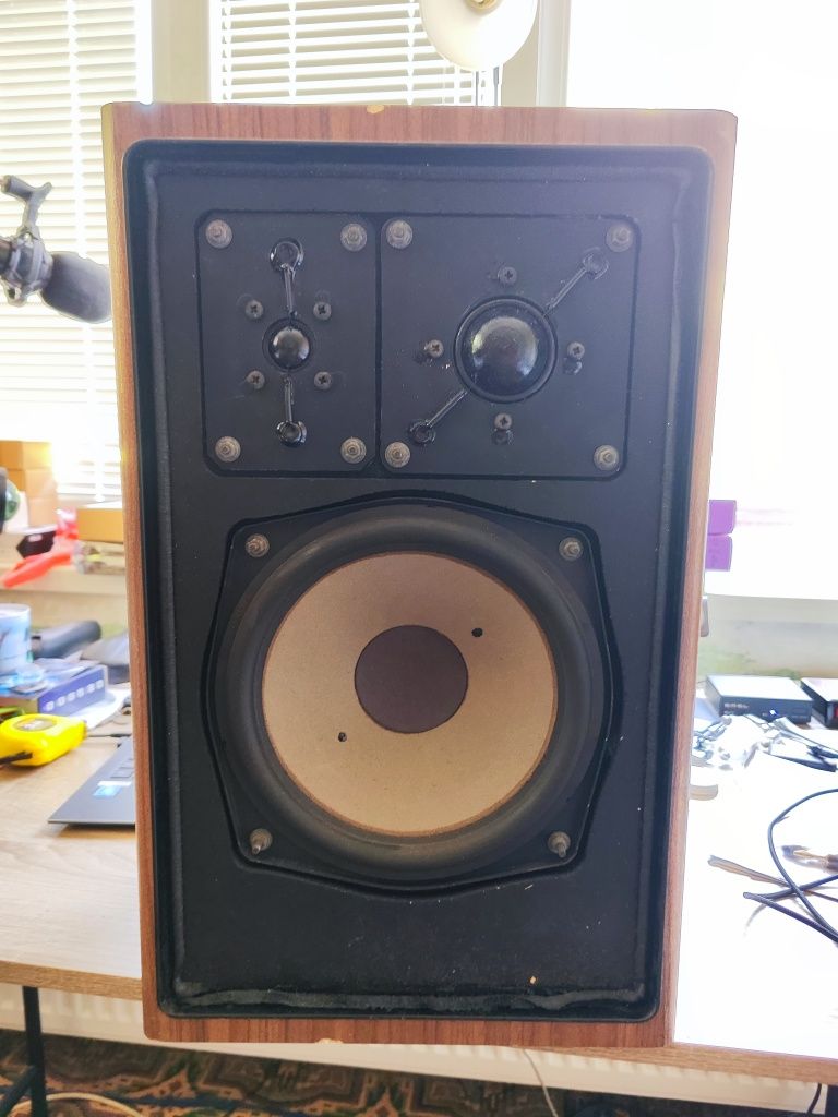 Тонколони Grundig super hifi box 850 professional