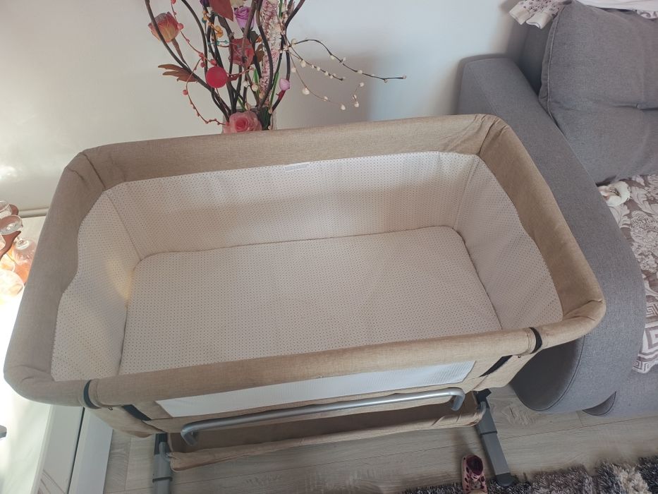 Vând pătuț bebeluși